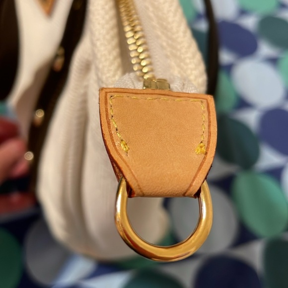 Louis Vuitton Antigua Canvas Tote - Picture 10 of 14